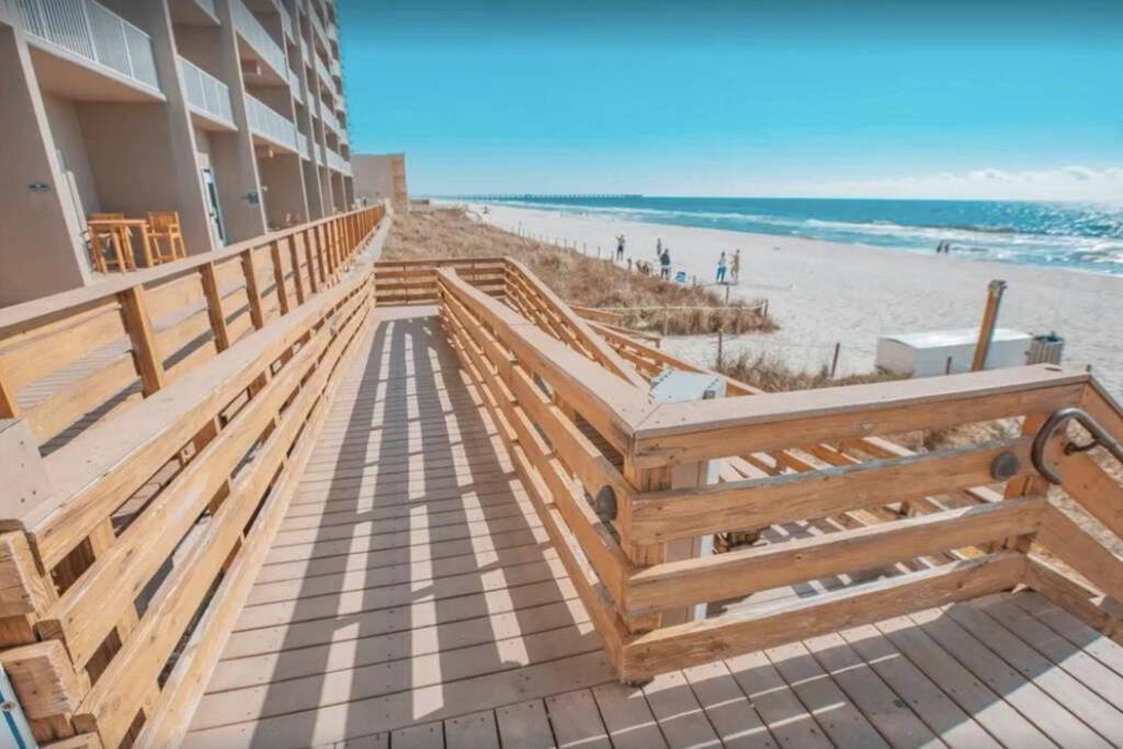 Happy Ours 2200 Sq Ft Corner Beachfront Sleeps 12 Panama City Beach Exteriör bild