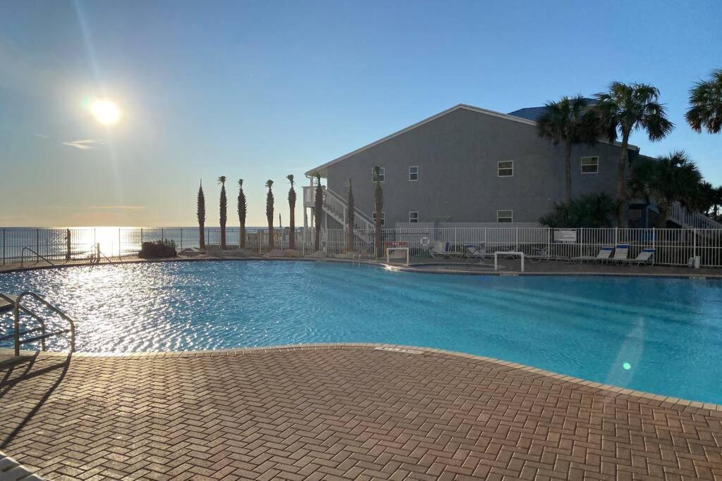 Happy Ours 2200 Sq Ft Corner Beachfront Sleeps 12 Panama City Beach Exteriör bild