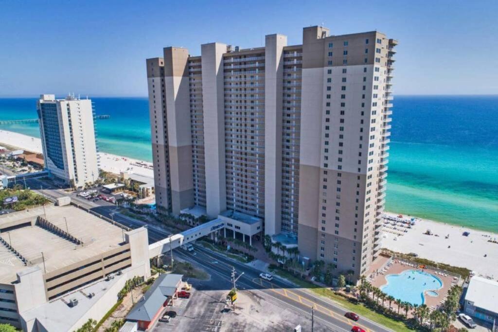 Happy Ours 2200 Sq Ft Corner Beachfront Sleeps 12 Panama City Beach Exteriör bild